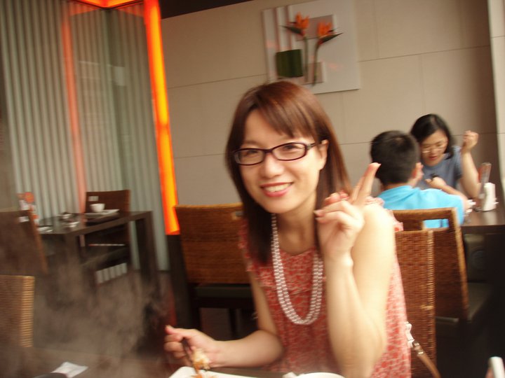 Teaching English and Living in Taiwan, Skilled,experienced and fun  image