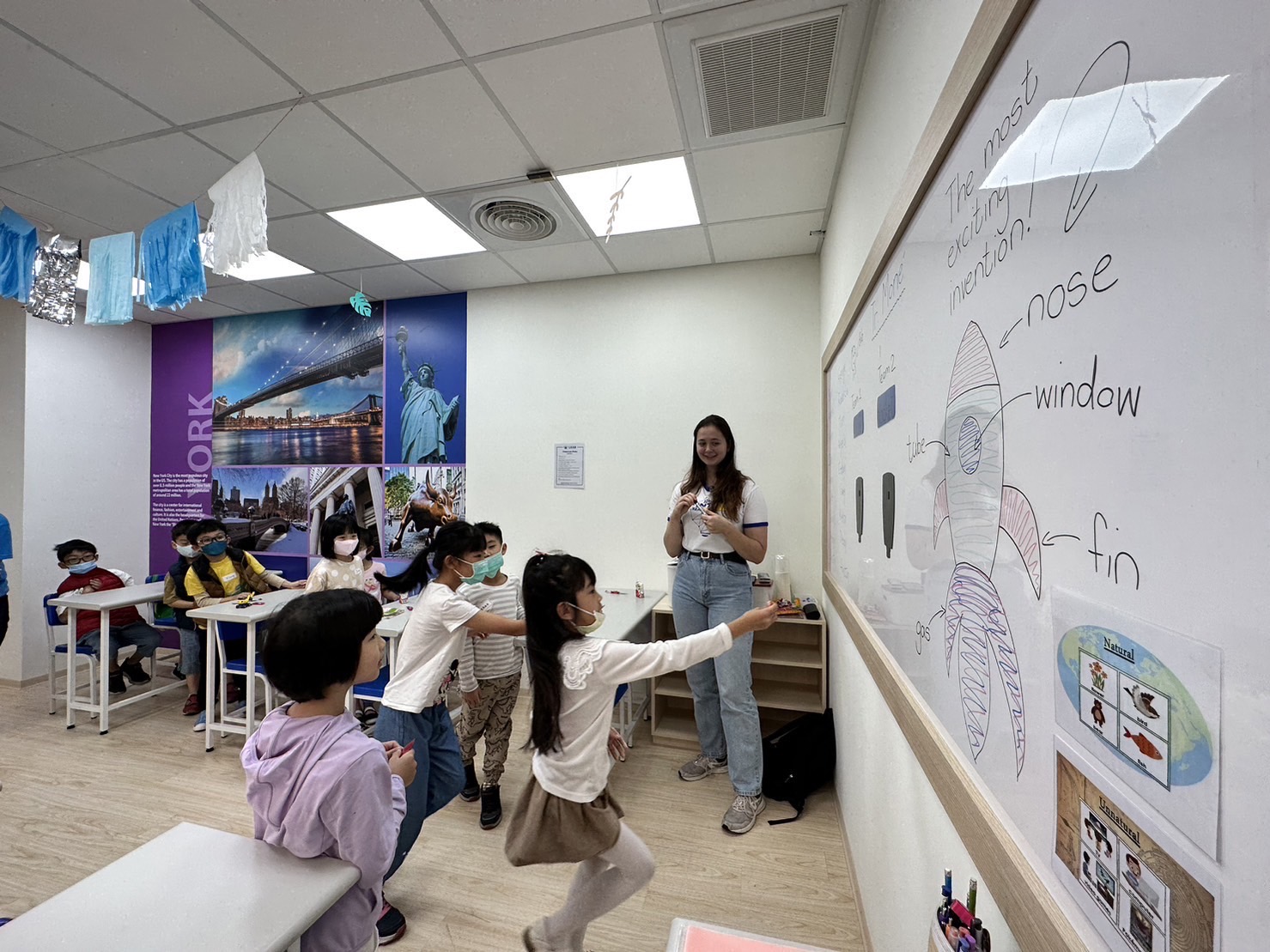 Teaching English and Living in Taiwan Jobs Available 教學工作,  FULL- TIME and PART-TIME JOBS With GREAT SCHEDULES for the Upcoming Year! PLUS Earn NT$70,000 / Per Summer Camp! image