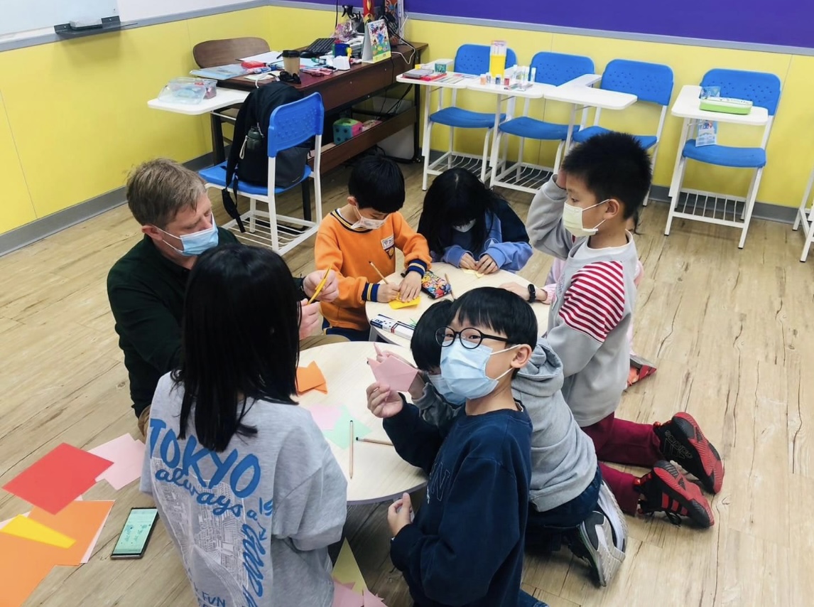 Teaching English and Living in Taiwan Jobs Available 教學工作, Dorcas Language School Part-Time  & Full-time Afternoon Position. image