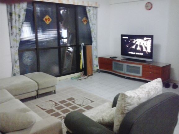 Teaching English and Living in Taiwan Apartments to Share, nice apartment share room for a good tenant image