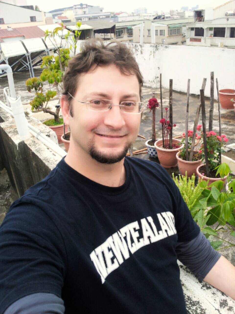 Teaching English and Living in Taiwan Teachers Available to Teach  外籍教師、語言教師, Experienced and Qualified Teacher Looking For a Suitable Full Time Position image