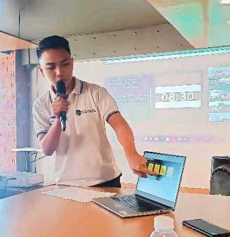 Teaching English and Living in Taiwan, Licensed English Teacher (MAEd) - 5+ Years Exp / Ready for Full-Time image