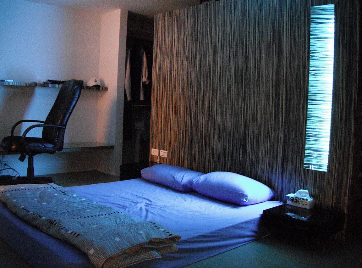 Teaching English and Living in Taiwan Apartments for One Person, Elegantly designed studios with kitchen and bathroom near MRT, NTU, NTUST, NTNU, NCCU, NTUE, TMU, PCCU image